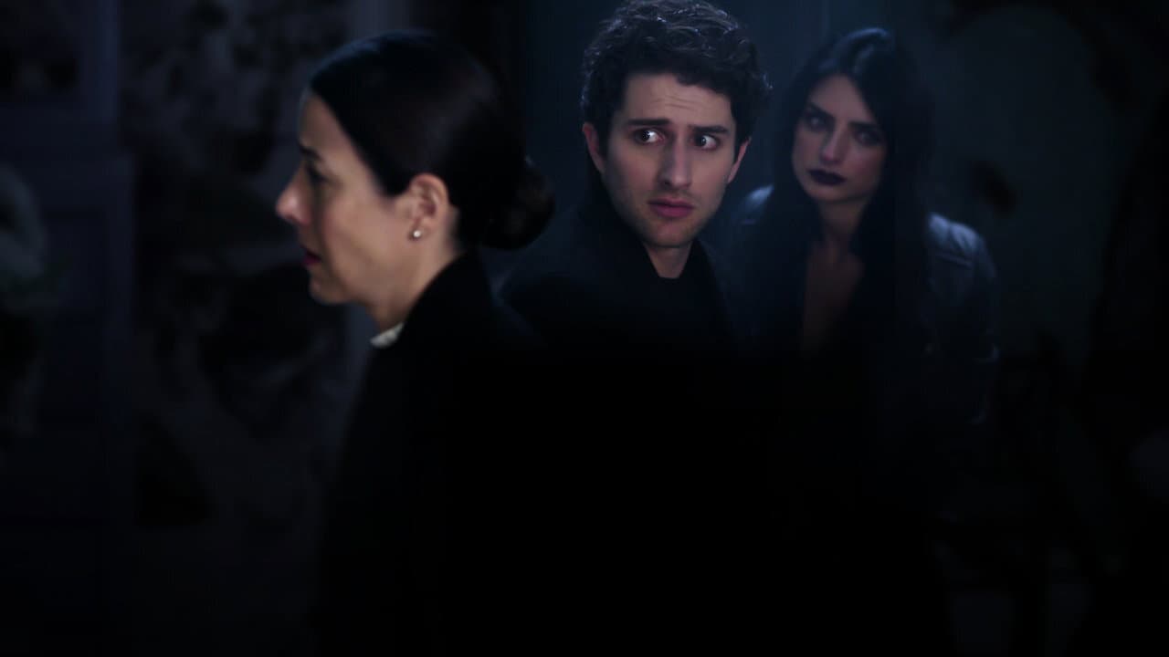 La Casa de las Flores: Cenaze