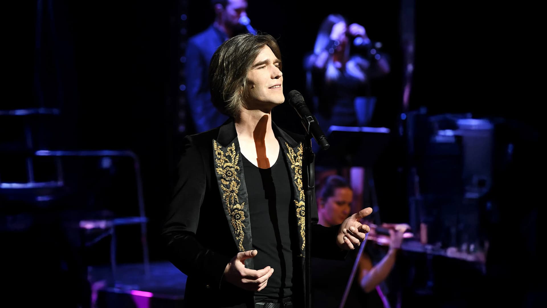 Amaury Vassili chante Mike Brant