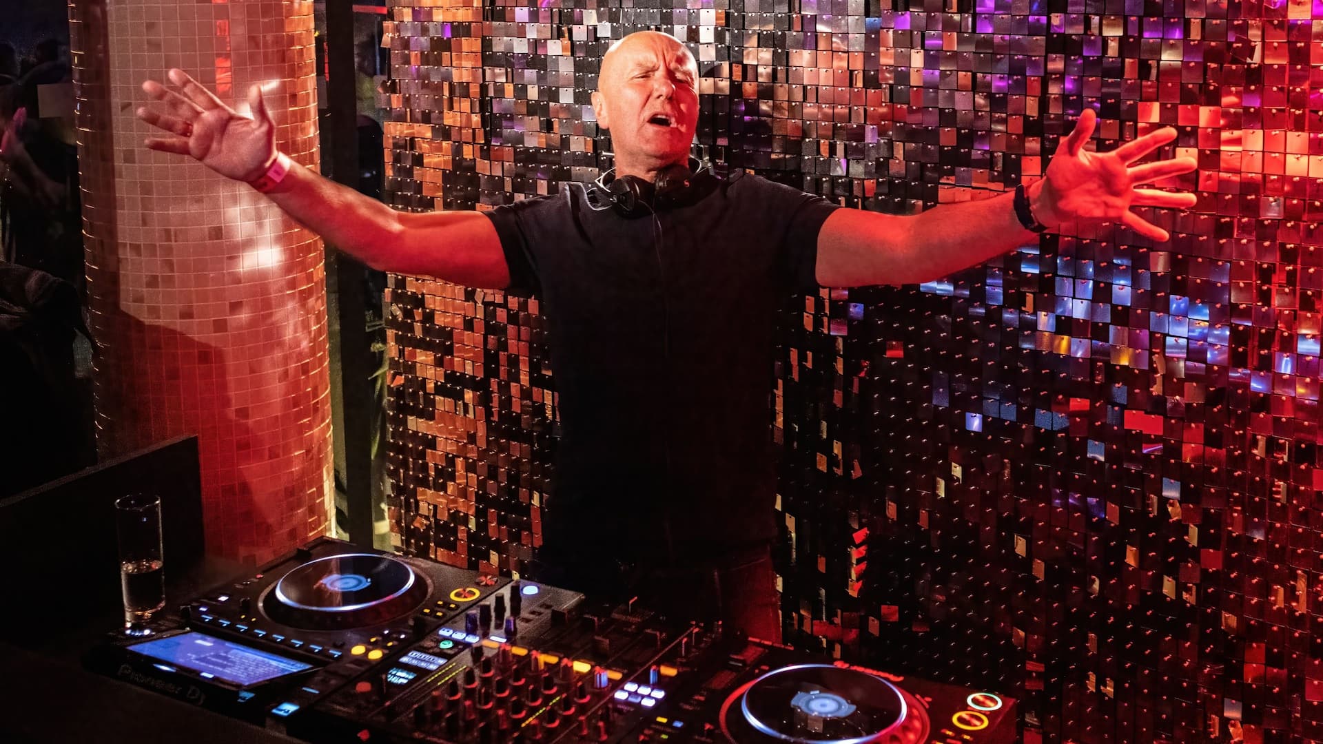 Irvine Welsh: Gerçeklik Yeterli Değil