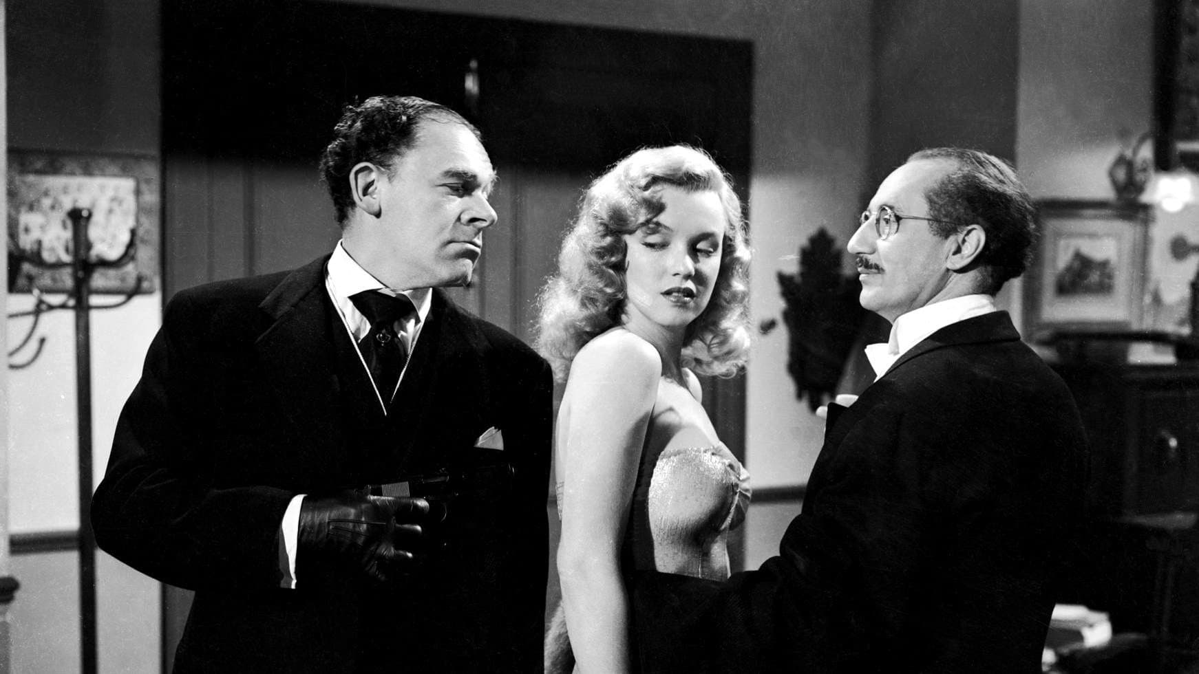 Üç Ahbap Çavuslar Elmas Peşinde