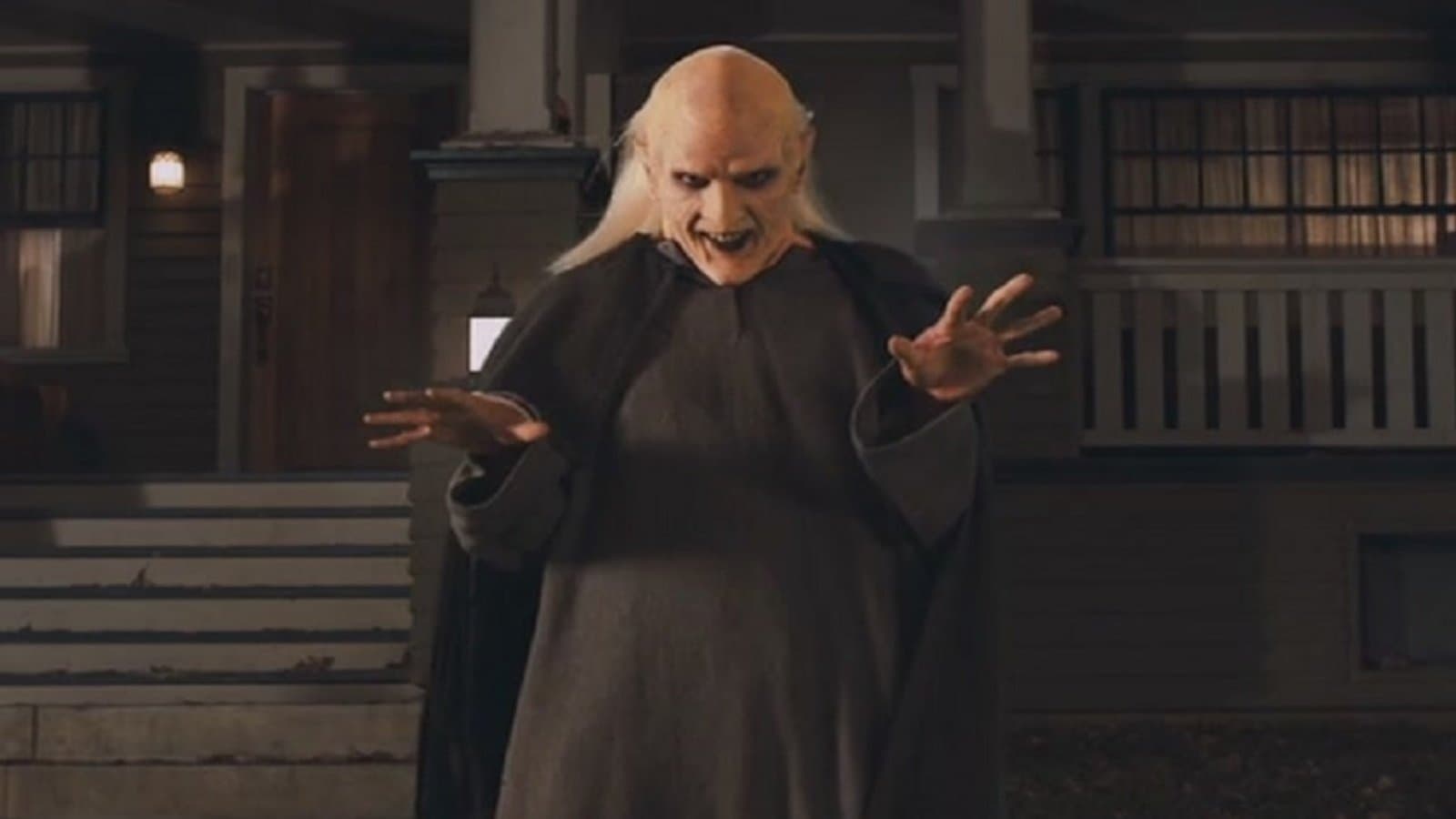 Nerede Velet Orada Hayalet