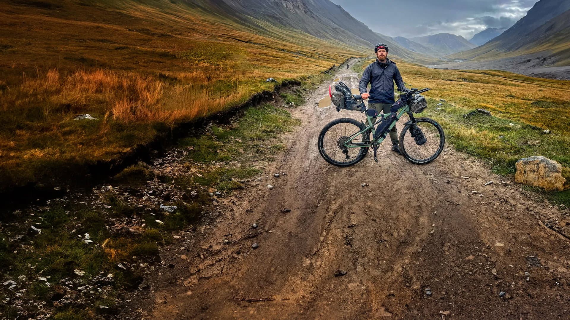 Bikepacking Abenteuer - by Fritz Meinecke
